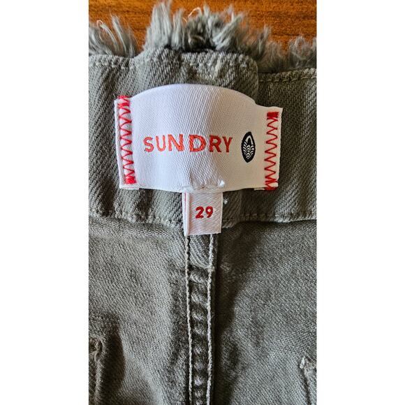 Sundry Anthropologie Green Army Shorts Frayed Denim Cargo Colored Pockets, Sz 29 - Picture 6 of 11